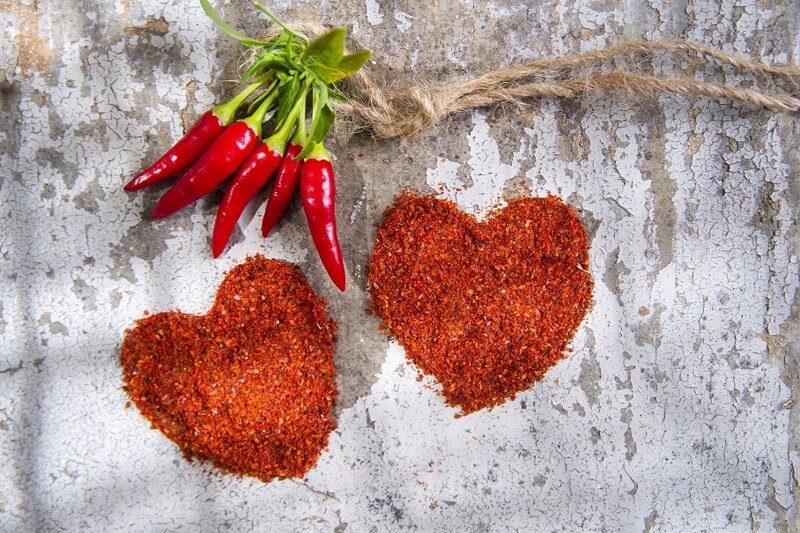 10 GRÜNDE, WARUM CHILLI-PFEFFER ESSEN SOL